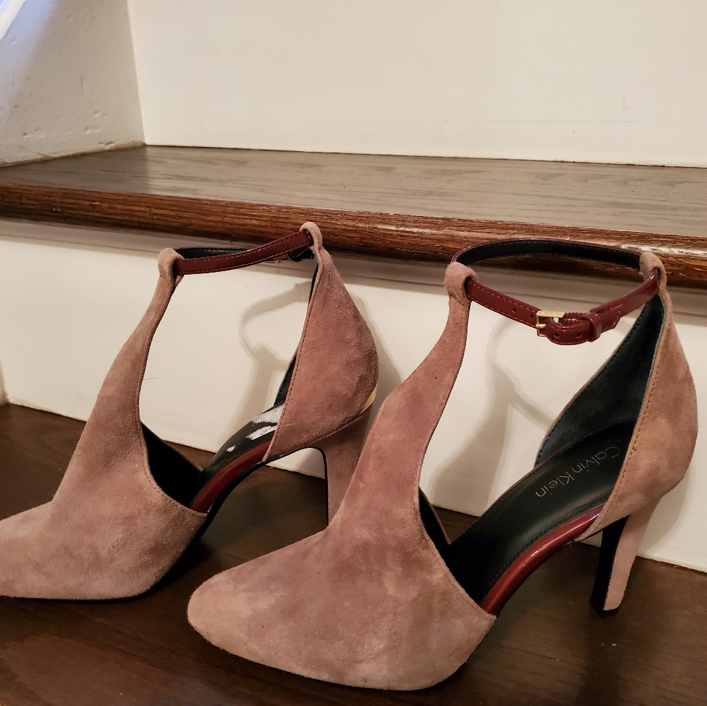 Calvin Klein  Women's  Cherilyn Ankle-Strap Pumps